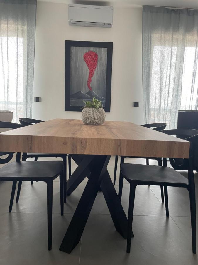 Modern And Luxury Loft With Free Parking Apartment
